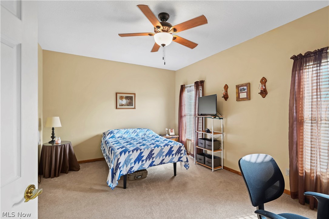 21 Abbington Drive NW Warren OH 44481