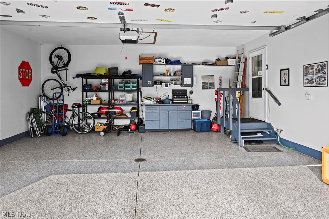 21 Abbington Drive NW Warren OH 44481