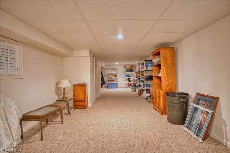 1108 Shadow Ridge Drive Niles OH 44446