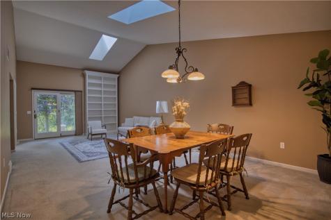1108 Shadow Ridge Drive Niles OH 44446