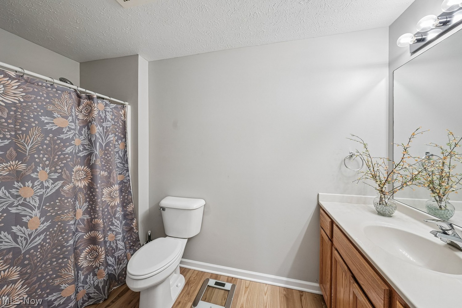 14924 Lenox Drive Strongsville OH 44136