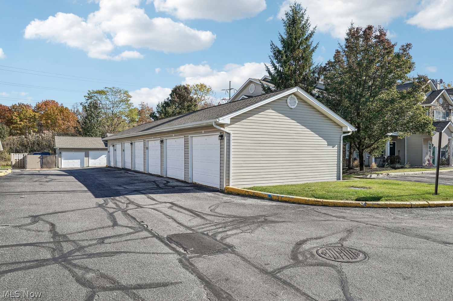 14924 Lenox Drive Strongsville OH 44136