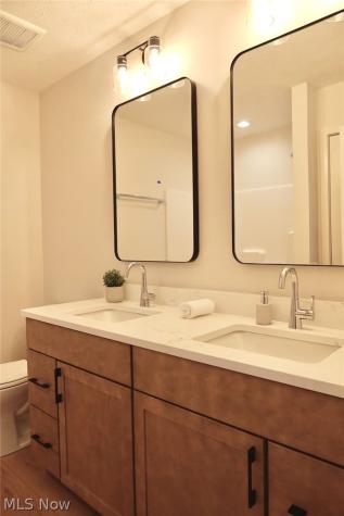 452 Bordeaux Boulevard Broadview Heights OH 44147