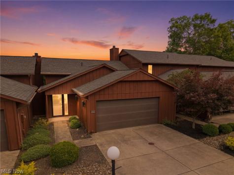 17933 Cliffside Drive Strongsville OH 44136