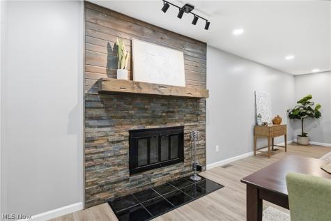 17933 Cliffside Drive Strongsville OH 44136