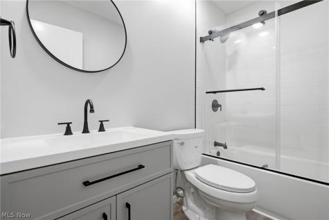 17933 Cliffside Drive Strongsville OH 44136