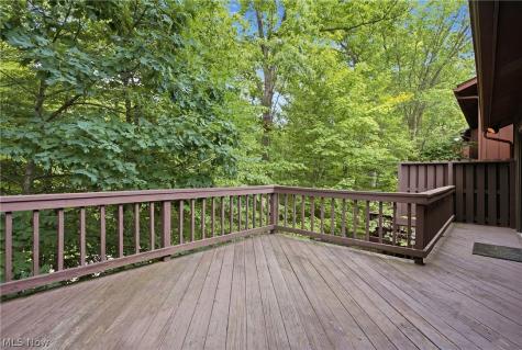 17933 Cliffside Drive Strongsville OH 44136