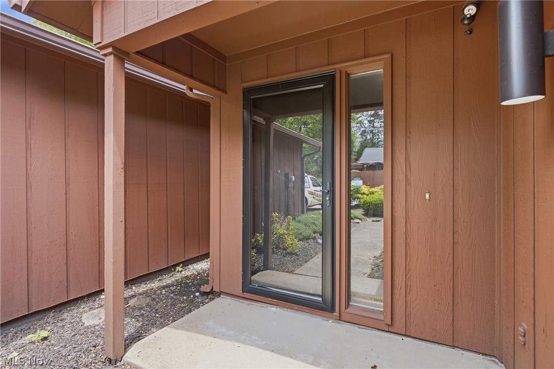 17933 Cliffside Drive Strongsville OH 44136