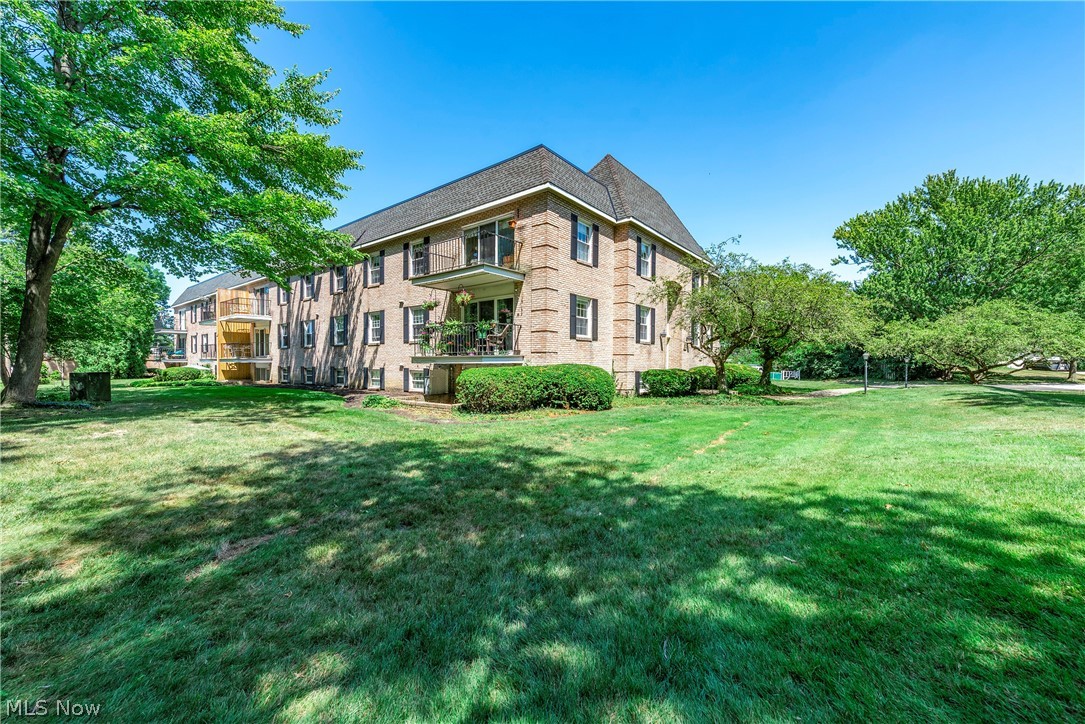 1155 Charter Oak Lane Westlake OH 44145