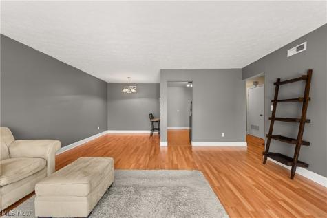 1155 Charter Oak Lane Westlake OH 44145