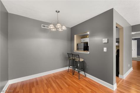 1155 Charter Oak Lane Westlake OH 44145