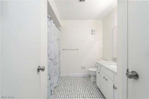 1155 Charter Oak Lane Westlake OH 44145