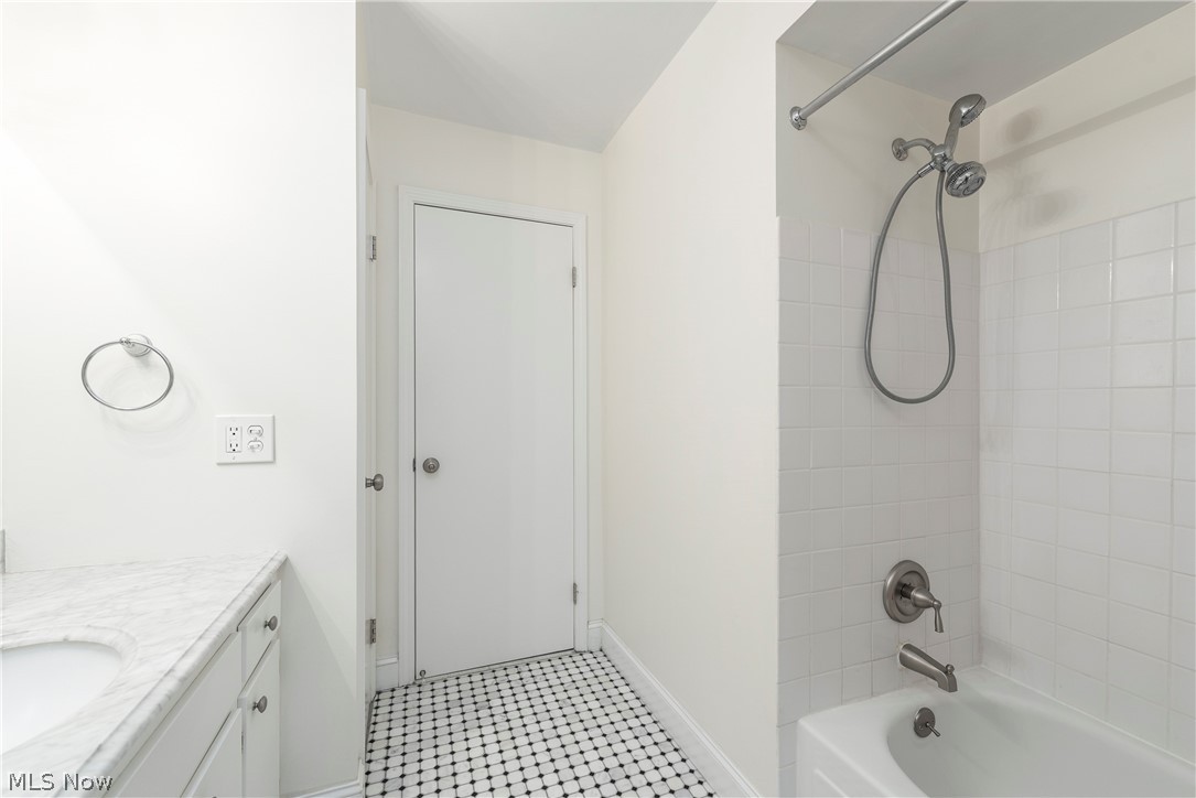 1155 Charter Oak Lane Westlake OH 44145