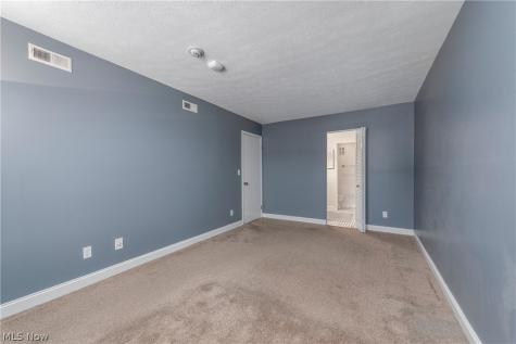 1155 Charter Oak Lane Westlake OH 44145