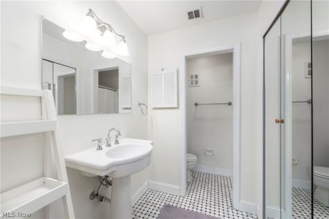 1155 Charter Oak Lane Westlake OH 44145