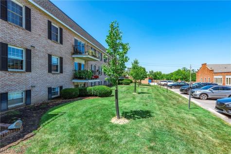 1155 Charter Oak Lane Westlake OH 44145