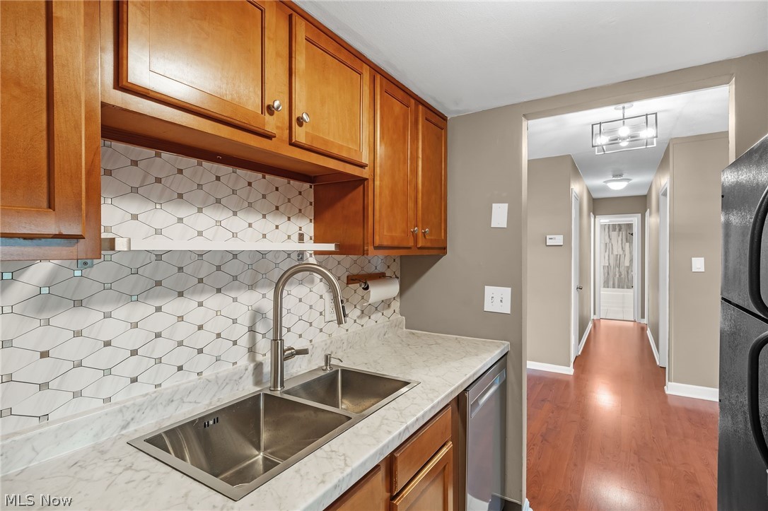 6910 Carriage Hill Drive Brecksville OH 44141