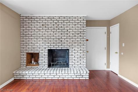 6910 Carriage Hill Drive Brecksville OH 44141