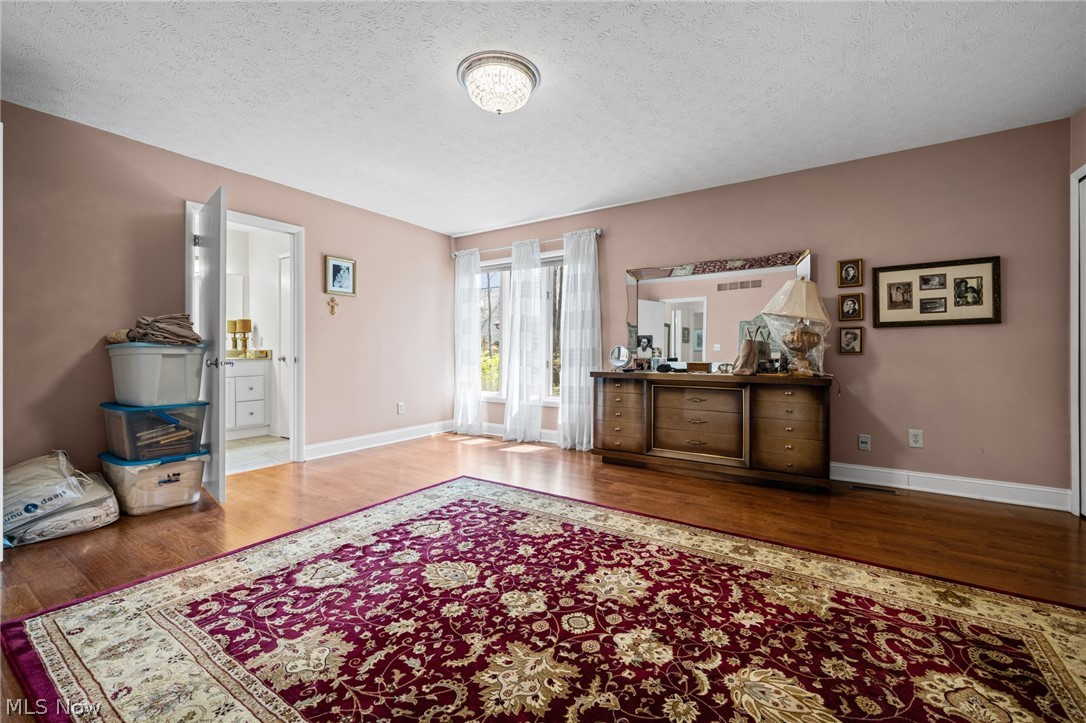 6972 Windward Hills Drive Brecksville OH 44141