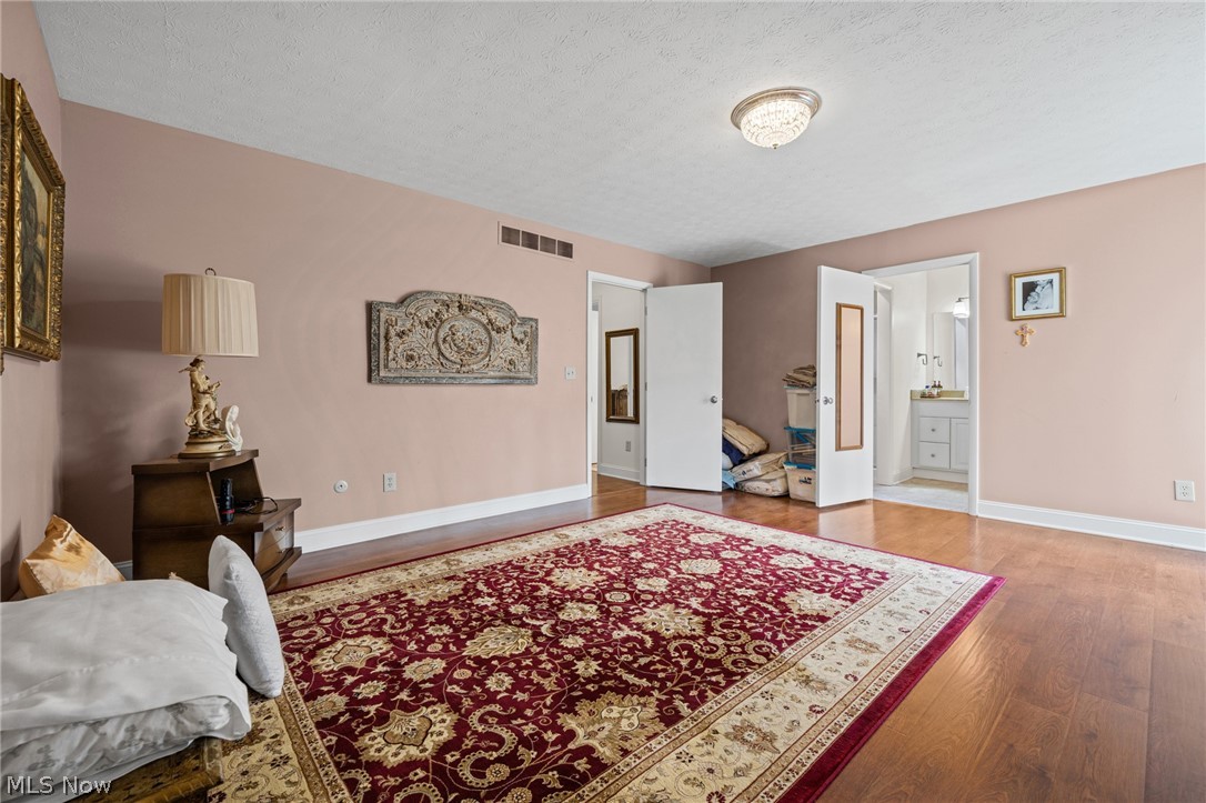 6972 Windward Hills Drive Brecksville OH 44141