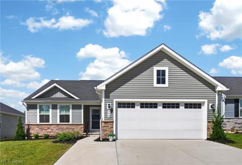 994 Sunrise Way Akron OH 44312
