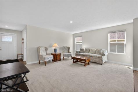 994 Sunrise Way Akron OH 44312
