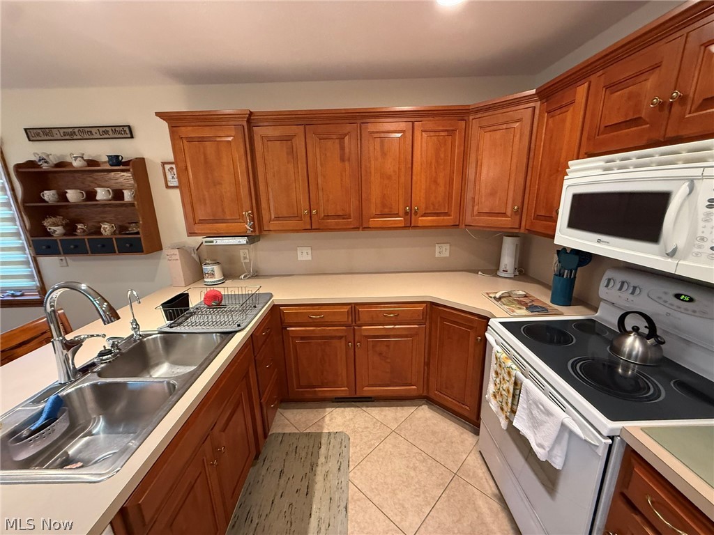 1152 Pine Bluff Drive NE New Philadelphia OH 44663