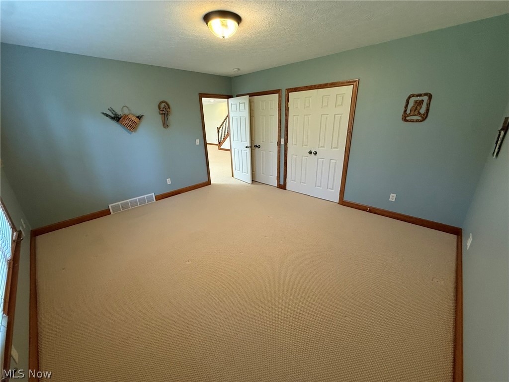 1152 Pine Bluff Drive NE New Philadelphia OH 44663