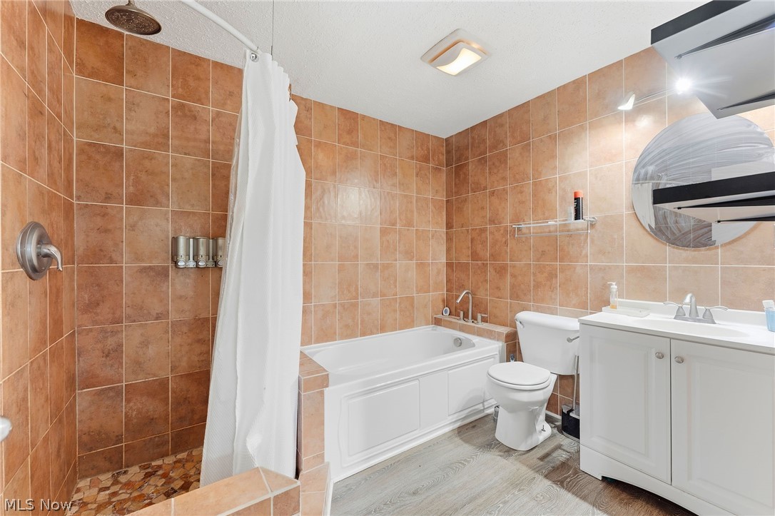 23885 David Drive North Olmsted OH 44070
