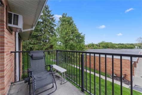 23885 David Drive North Olmsted OH 44070