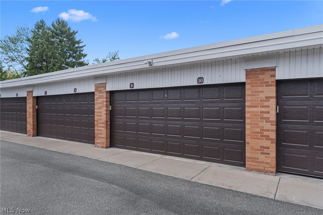 23885 David Drive North Olmsted OH 44070