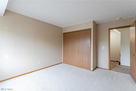 1440 Cedarwood Drive Westlake OH 44115