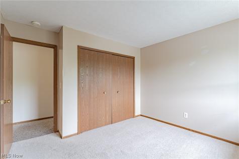 1440 Cedarwood Drive Westlake OH 44115