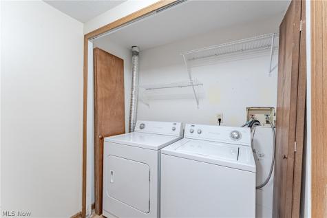 1440 Cedarwood Drive Westlake OH 44115