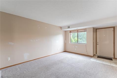 1440 Cedarwood Drive Westlake OH 44115