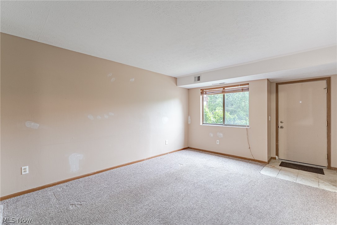 1440 Cedarwood Drive Westlake OH 44115