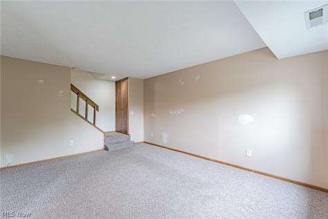1440 Cedarwood Drive Westlake OH 44115