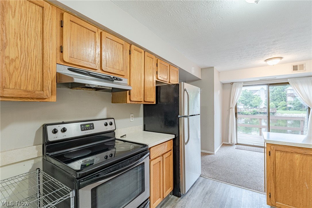 1440 Cedarwood Drive Westlake OH 44115