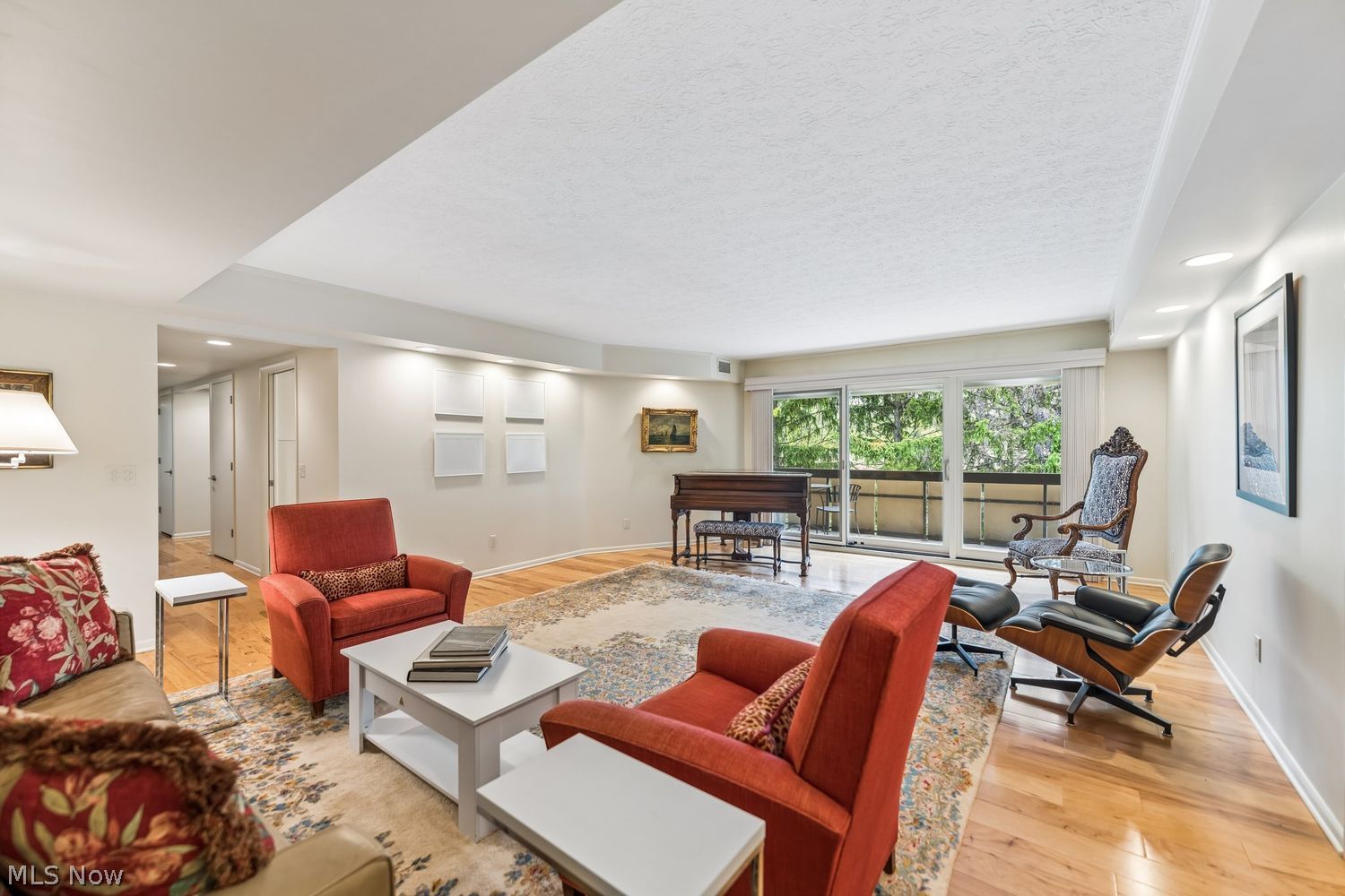 3701 Mayfield Road Cleveland Heights OH 44121