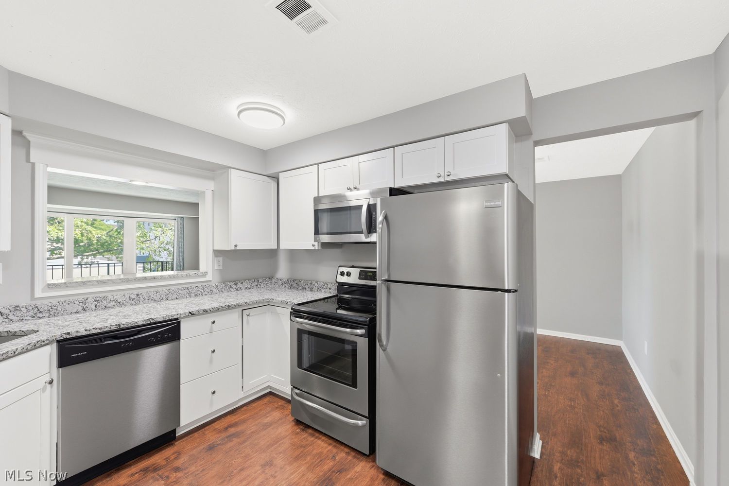 1931 King James Parkway Westlake OH 44145