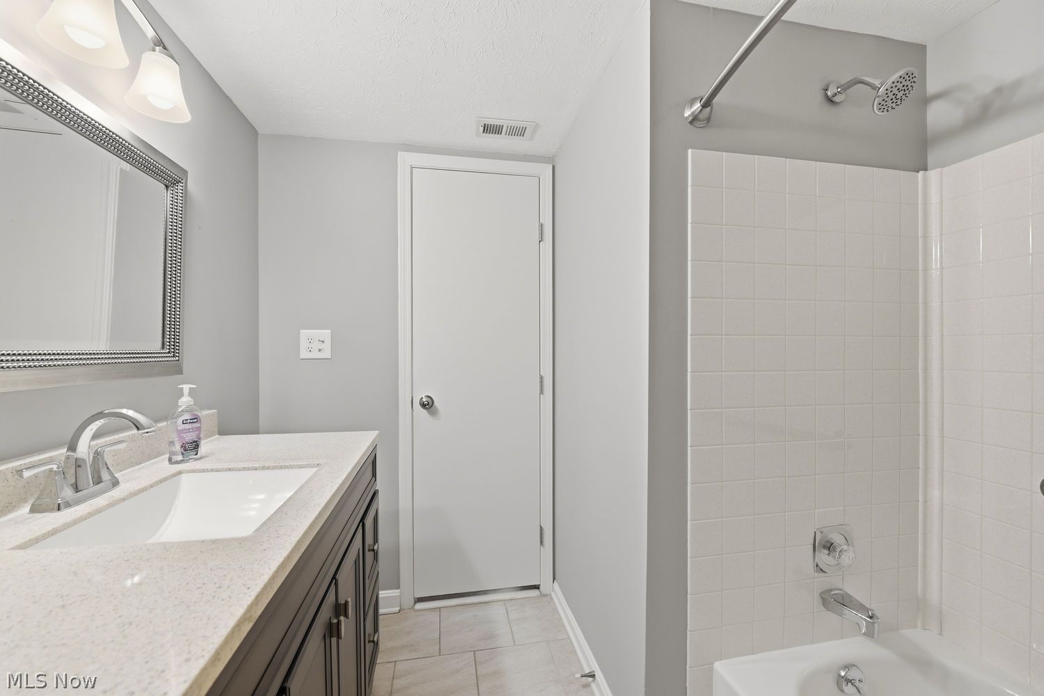 1931 King James Parkway Westlake OH 44145