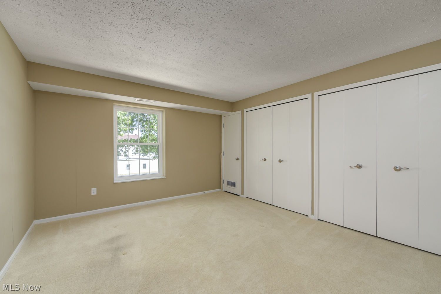 1931 King James Parkway Westlake OH 44145