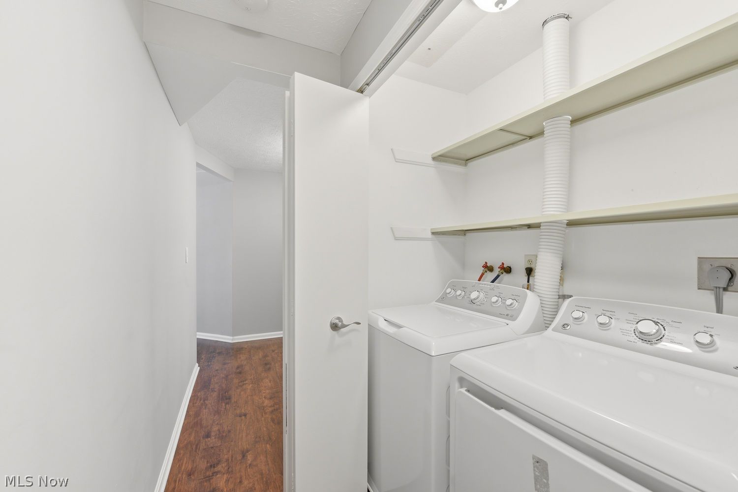 1931 King James Parkway Westlake OH 44145