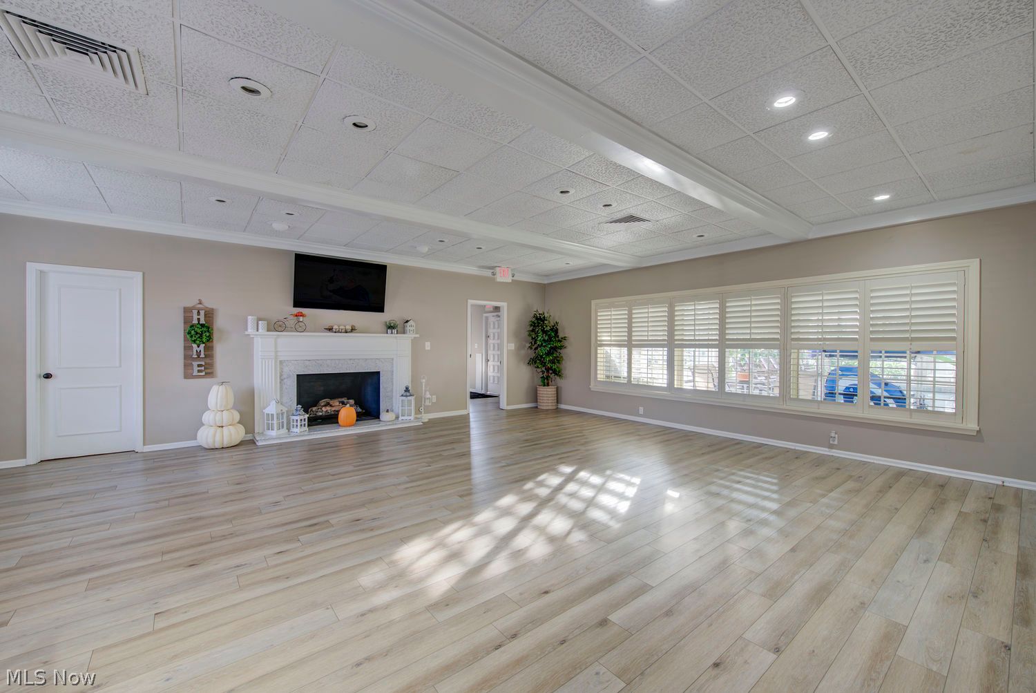 1931 King James Parkway Westlake OH 44145