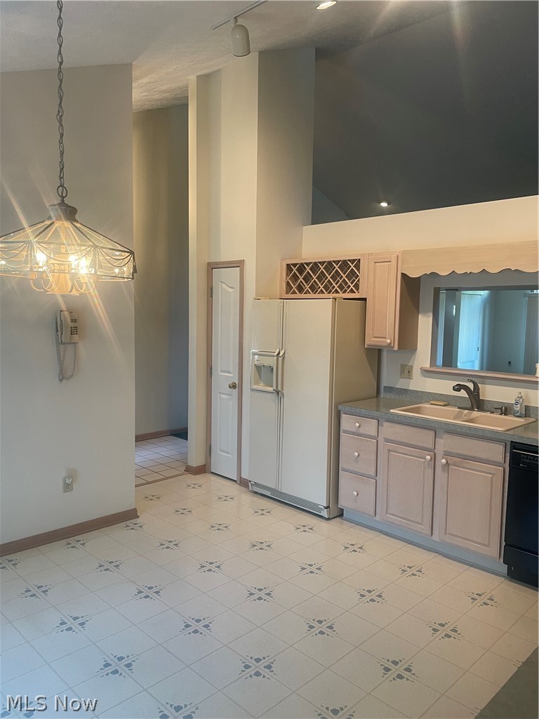 22275 Harvest Oval Strongsville OH 44149