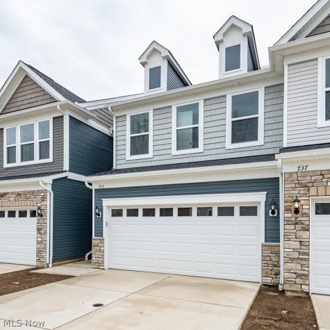 733 N Greenway Drive Westlake OH 44145