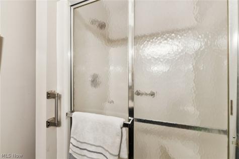 8615 Scenicview Drive Broadview Heights OH 44147