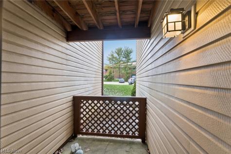 8615 Scenicview Drive Broadview Heights OH 44147