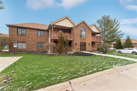 8615 Scenicview Drive Broadview Heights OH 44147