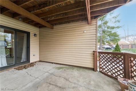 8615 Scenicview Drive Broadview Heights OH 44147